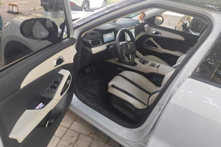 Used BYD Yuan UP 2024 401 km Active Version Driver Seat