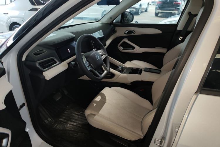 Used BYD Yuan UP 2024 401 km Active Version Driver Seat