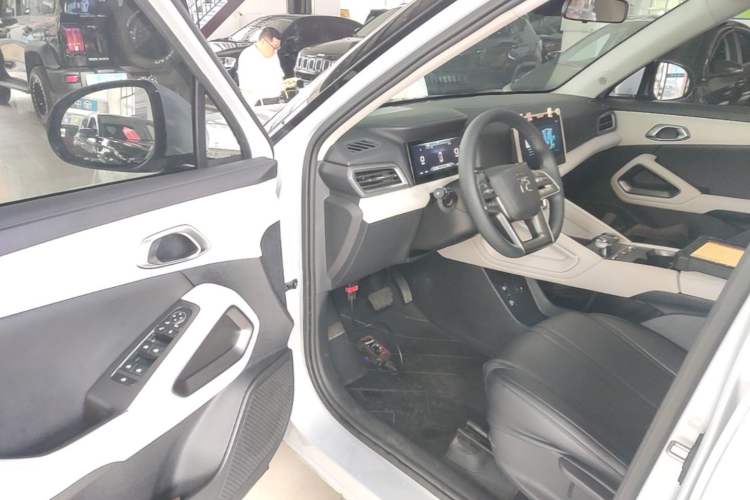 Used BYD Yuan UP 2024 401 km Active Version Driver Seat