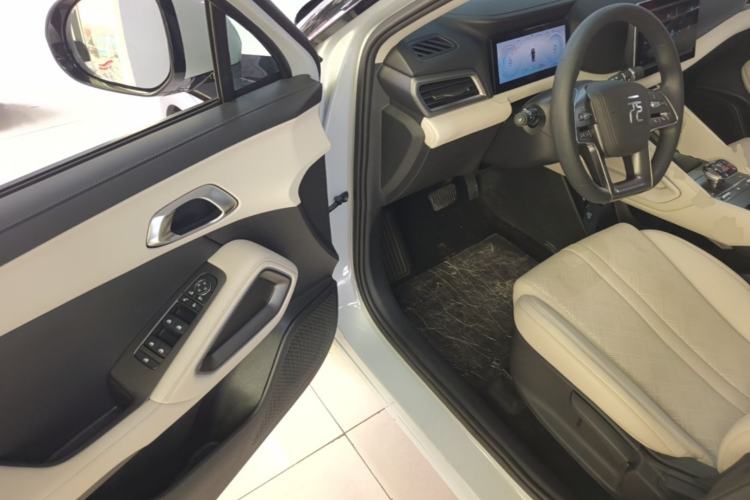 Used BYD Yuan UP 2024 401 km Active Version Driver Seat