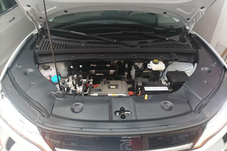 Used BYD Yuan UP 2024 401KM Beyond Edition Engine Bay