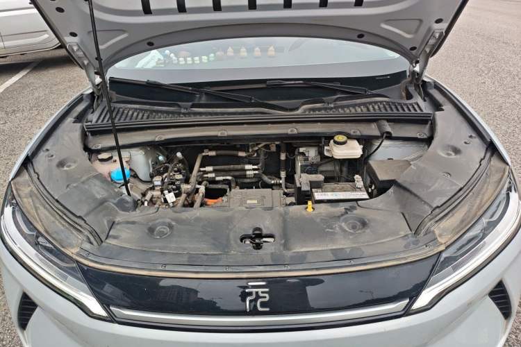 Used BYD Yuan UP 2024 401KM Leading Edition Engine Bay
