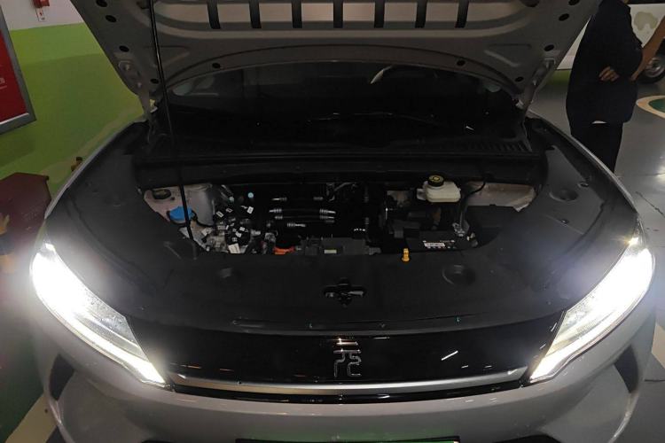 Used BYD Yuan UP 2024 401KM Leading Edition Engine Bay
