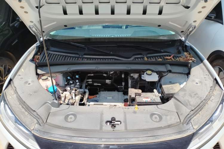 Used BYD Yuan UP 2024 401 km Active Version Engine Bay