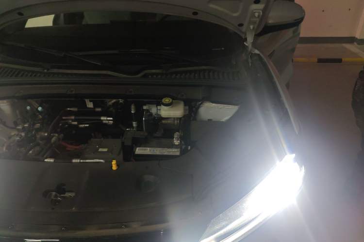 Used BYD Yuan UP 2024 401 km Active Version Engine Bay Left