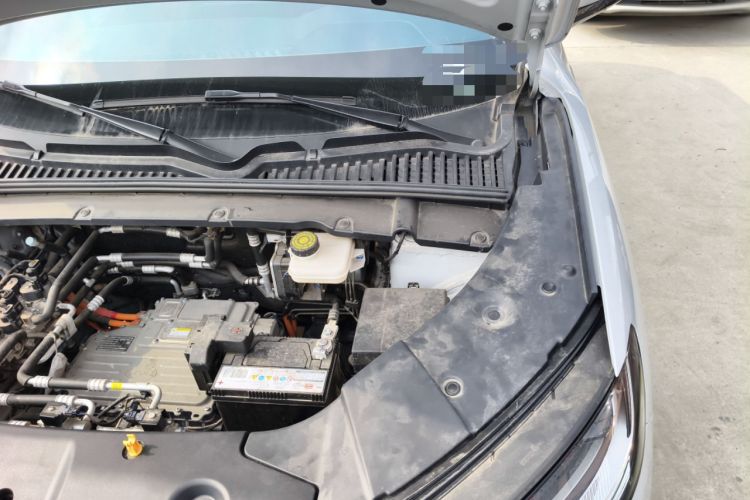 Used BYD Yuan UP 2024 401KM Leading Edition Engine Bay Left