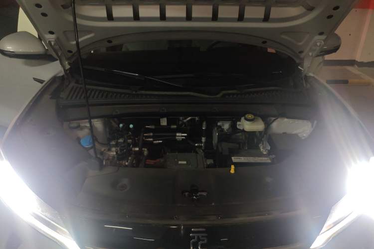 Used BYD Yuan UP 2024 401 km Active Version Engine Bay