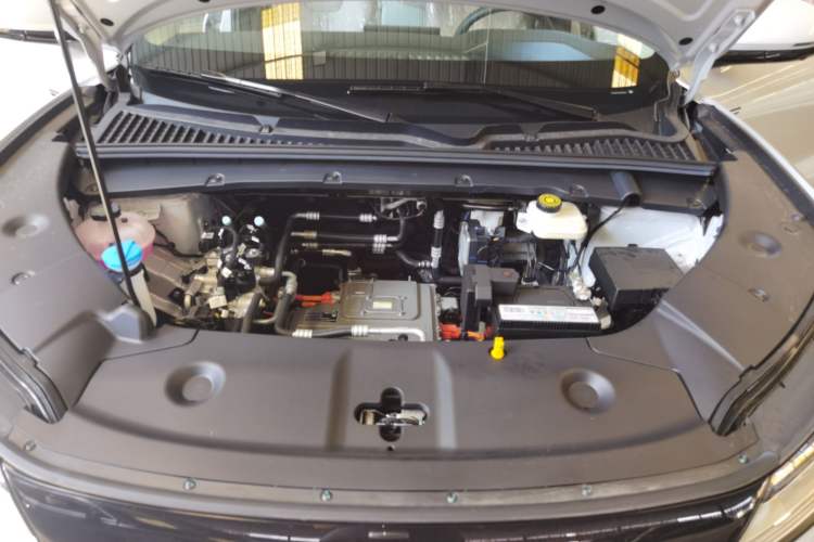Used BYD Yuan UP 2024 401 km Active Version Engine Bay