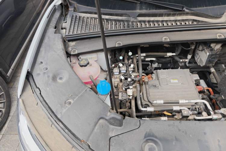 Used BYD Yuan UP 2024 401 km Active Version Engine Bay Right