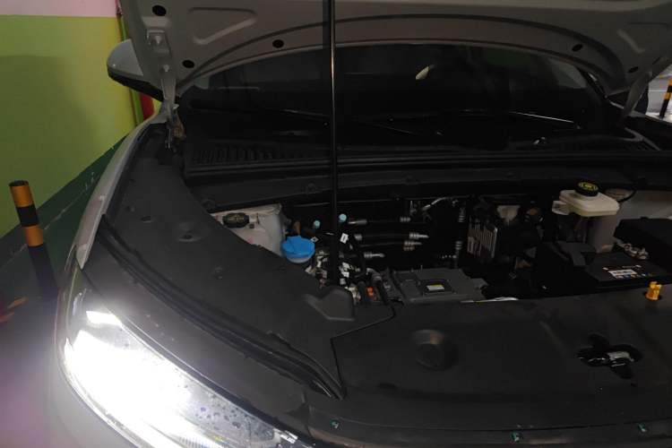 Used BYD Yuan UP 2024 401KM Leading Edition Engine Bay Right