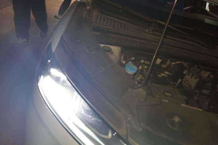 Used BYD Yuan UP 2024 401KM Leading Edition Engine Bay Right