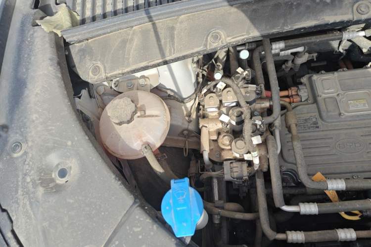 Used BYD Yuan UP 2024 401 km Active Version Engine Bay Right