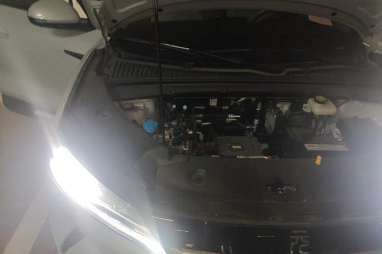 Used BYD Yuan UP 2024 401 km Active Version Engine Bay Right