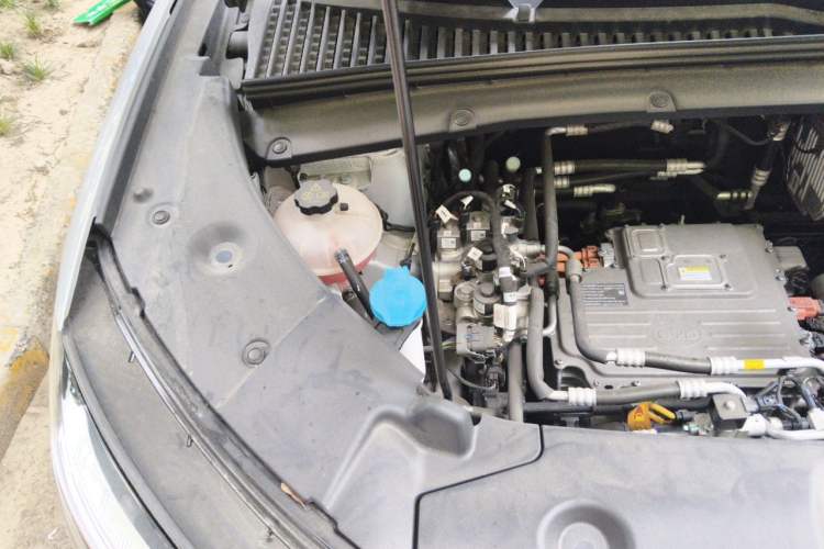 Used BYD Yuan UP 2024 401KM Leading Edition Engine Bay Right