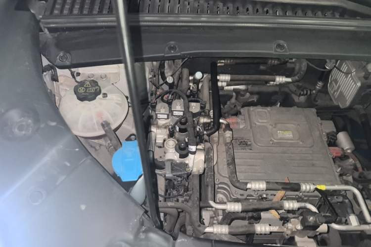 Used BYD Yuan UP 2024 401KM Beyond Edition Engine Bay Right