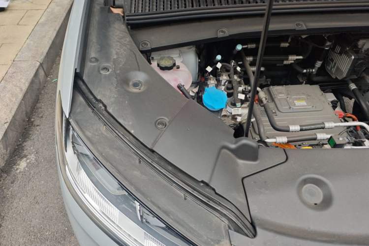 Used BYD Yuan UP 2024 401 km Active Version Engine Bay Right