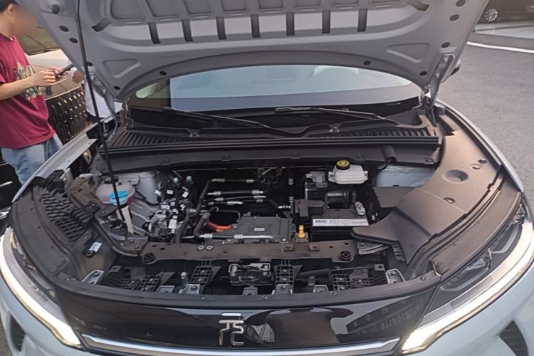 Used BYD Yuan UP 2024 401 km Active Version Engine Bay