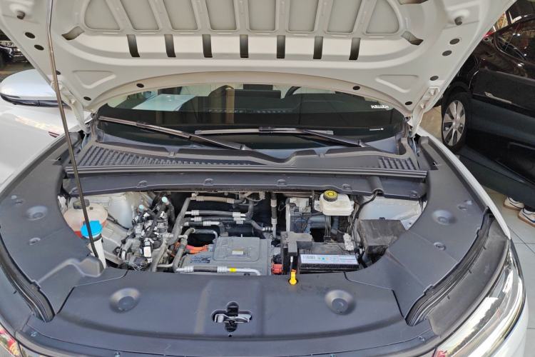 Used BYD Yuan UP 2024 401KM Leading Edition Engine Bay