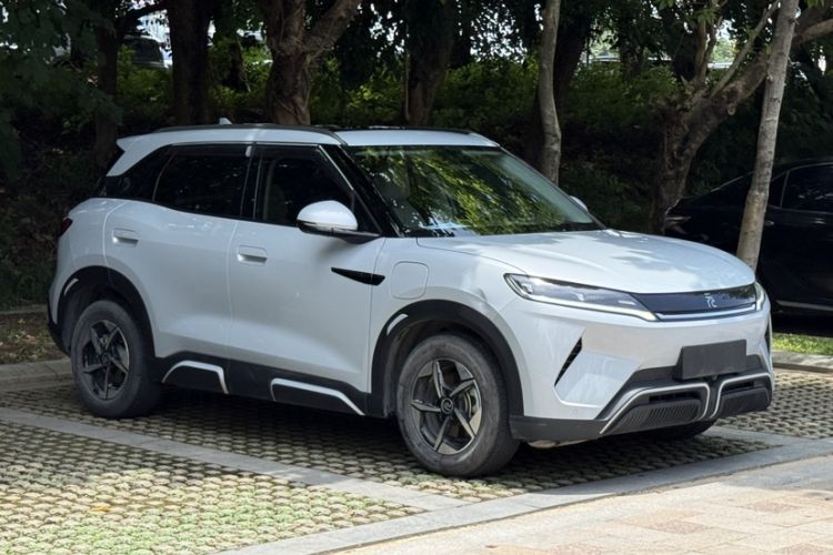 Used BYD Yuan UP 2024 401KM Beyond Edition Exterior 2