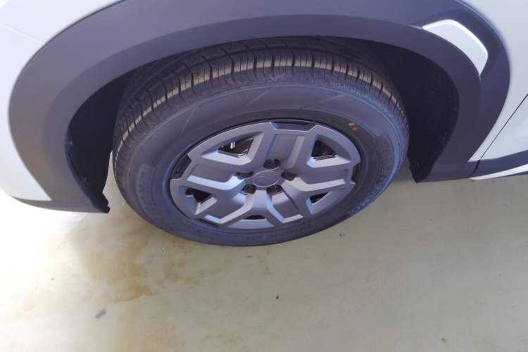 Used BYD Yuan UP 2024 401 km Active Version Exterior 2