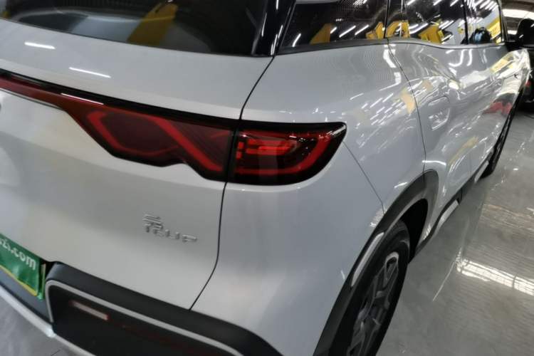Used BYD Yuan UP 2024 401 km Active Version Exterior 3