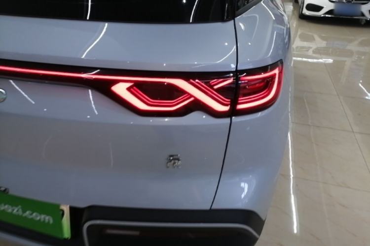 Used BYD Yuan UP 2024 401 km Active Version Exterior 3