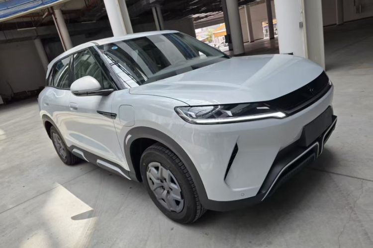 Used BYD Yuan UP 2024 401 km Active Version Exterior 4