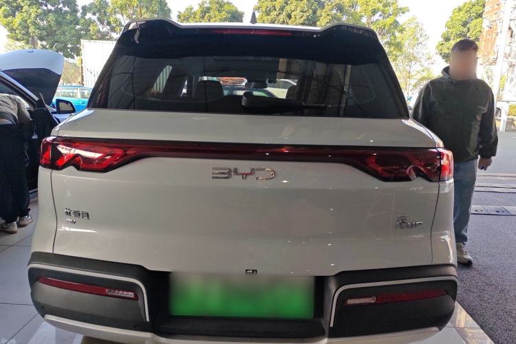 Used BYD Yuan UP 2024 401KM Leading Edition Exterior 4