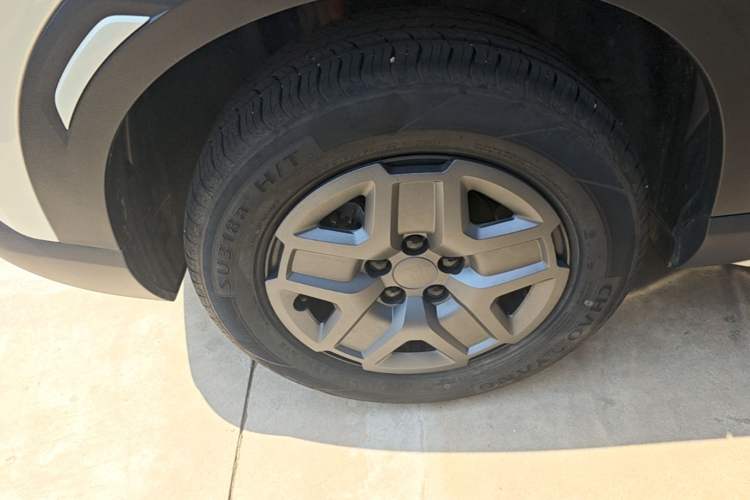 Used BYD Yuan UP 2024 401 km Active Version Exterior 5