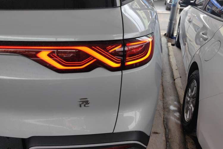 Used BYD Yuan UP 2024 401 km Active Version Exterior 6
