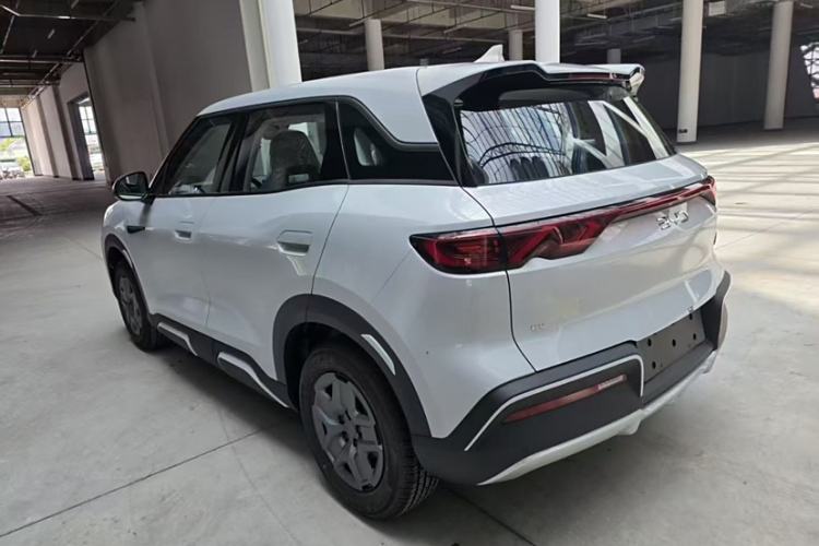 Used BYD Yuan UP 2024 401 km Active Version Exterior 7