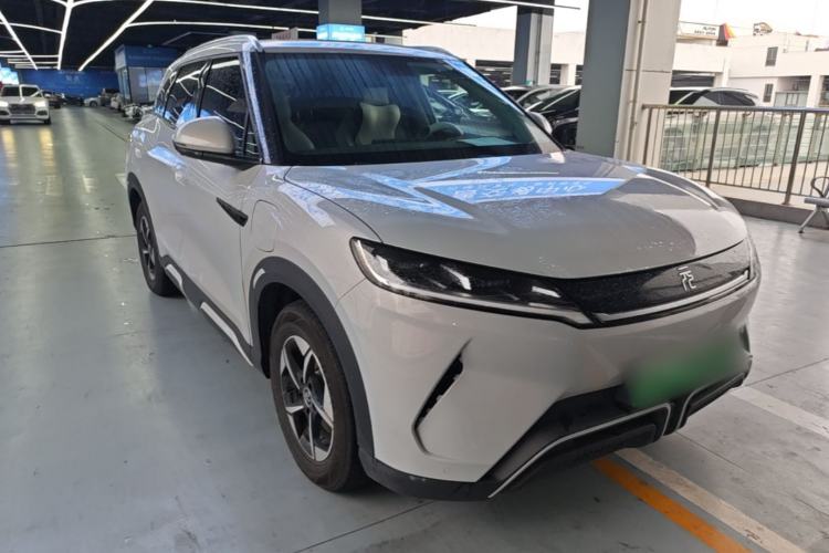 Used BYD Yuan UP 2024 401KM Beyond Edition Front Right 45 Deg