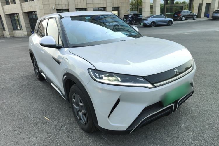 Used BYD Yuan UP 2024 401 km Active Version Front Right 45 Deg
