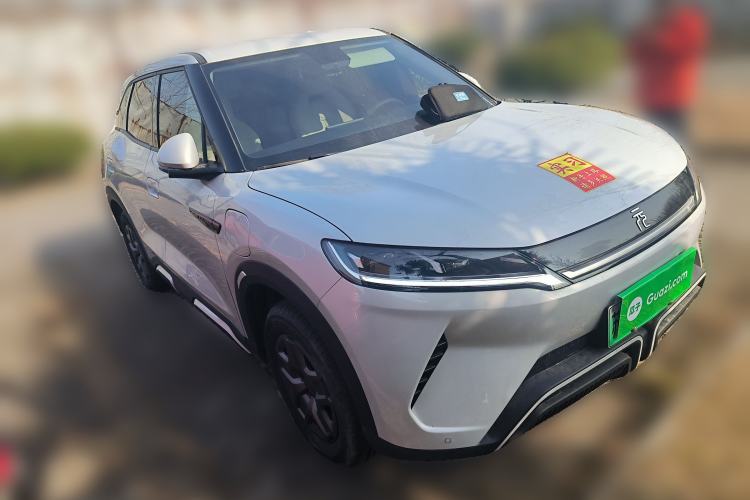 Used BYD Yuan UP 2024 401 km Active Version Front Right 45 Deg