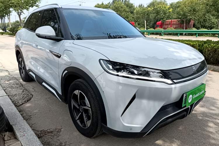 Used BYD Yuan UP 2024 401KM Beyond Edition Front Right 45 Deg