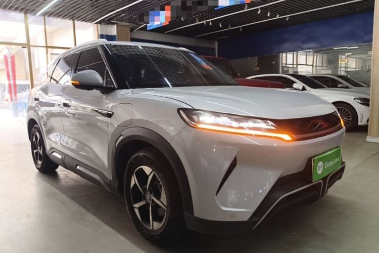 Used BYD Yuan UP 2024 401KM Beyond Edition Front Right 45 Deg