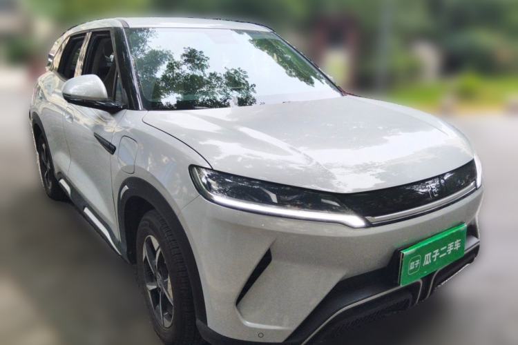 Used BYD Yuan UP 2024 401KM Leading Edition Front Right 45 Deg