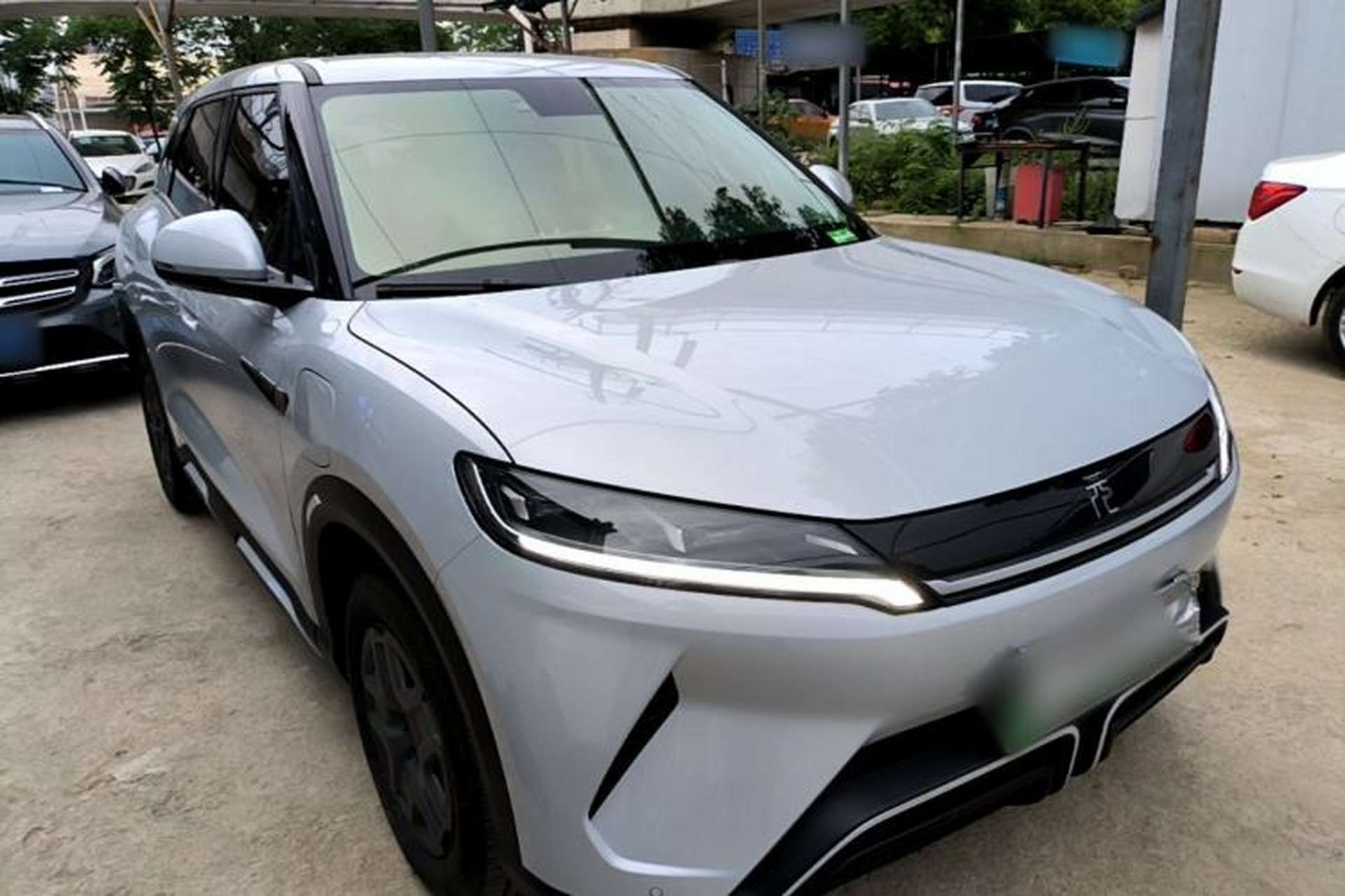Used BYD Yuan UP 2024 401 km Active Version Front Right 45 Deg