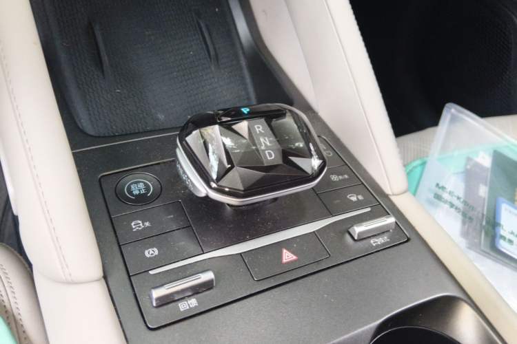 Used BYD Yuan UP 2024 401KM Leading Edition Gear Lever