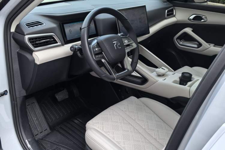 Used BYD Yuan UP 2024 401KM Beyond Edition Interior 1