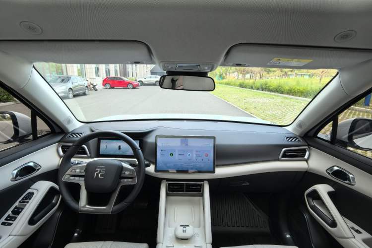 Used BYD Yuan UP 2024 401KM Beyond Edition Interior 2