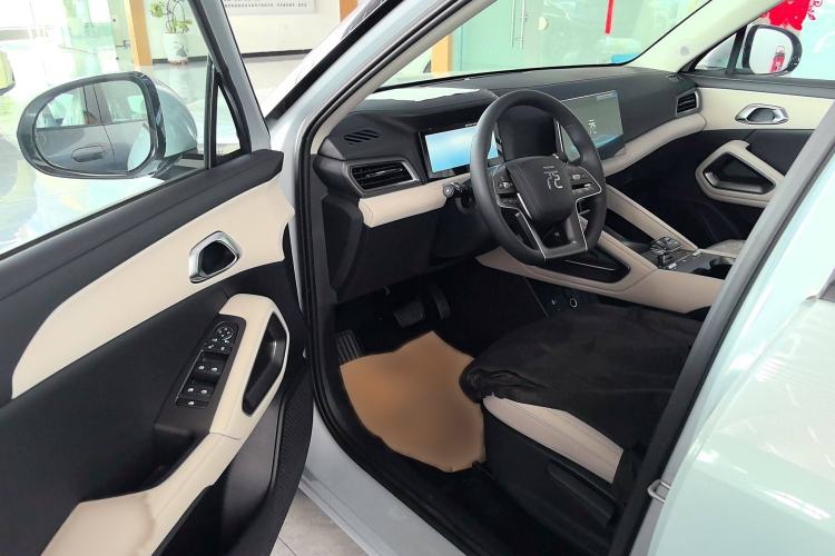 Used BYD Yuan UP 2024 401 km Active Version Interior 2