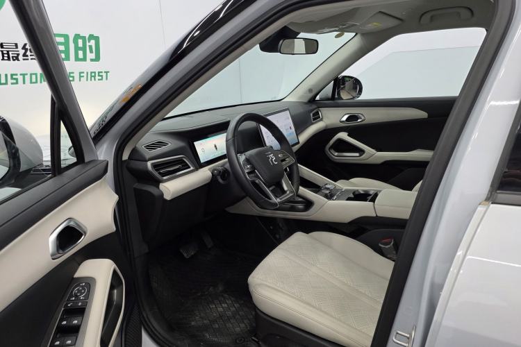 Used BYD Yuan UP 2024 401KM Beyond Edition Interior 3