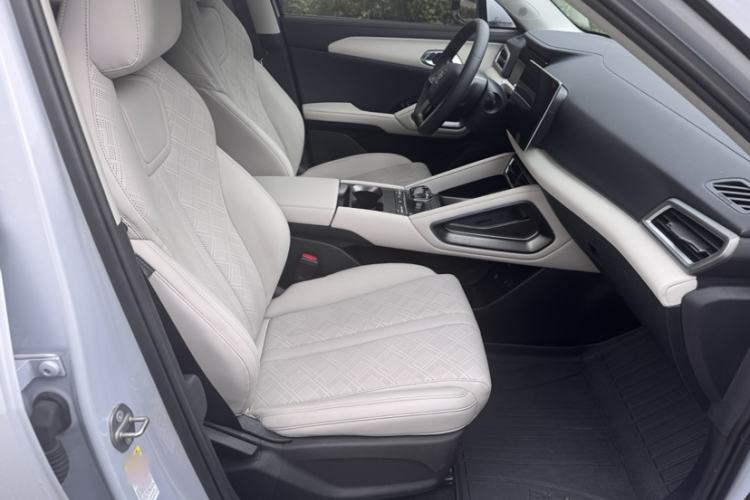 Used BYD Yuan UP 2024 401 km Active Version Interior 3