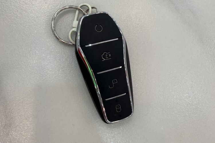 Used BYD Yuan UP 2024 401KM Beyond Edition Interior 4