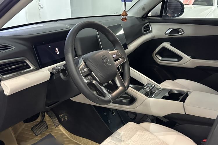 Used BYD Yuan UP 2024 401 km Active Version Interior 4