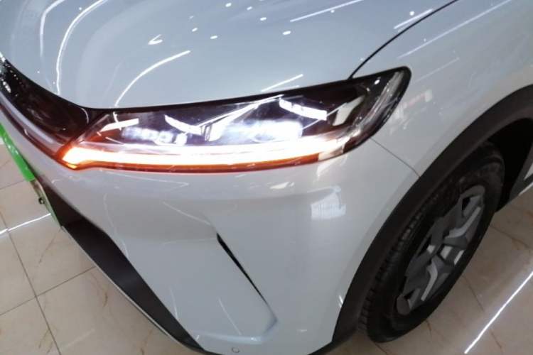 Used BYD Yuan UP 2024 401 km Active Version Left Front Headlight