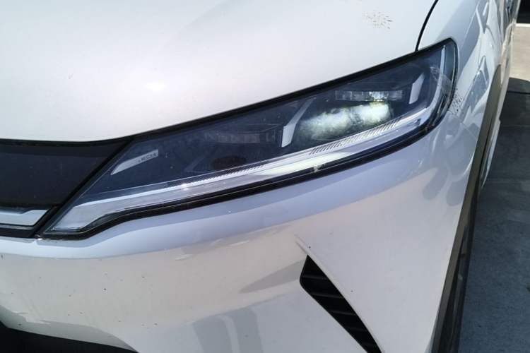Used BYD Yuan UP 2024 401 km Active Version Left Front Headlight