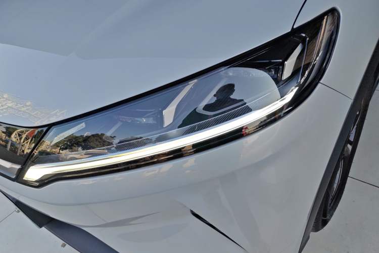 Used BYD Yuan UP 2024 401KM Leading Edition Left Front Headlight