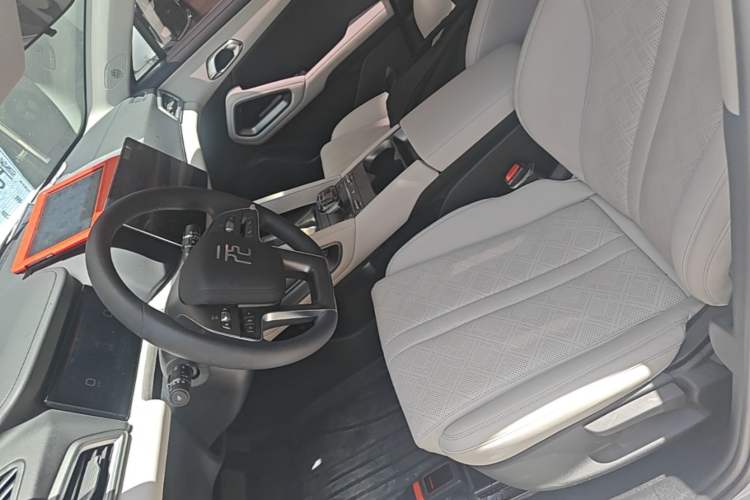 Used BYD Yuan UP 2024 401KM Leading Edition Left Front Seat